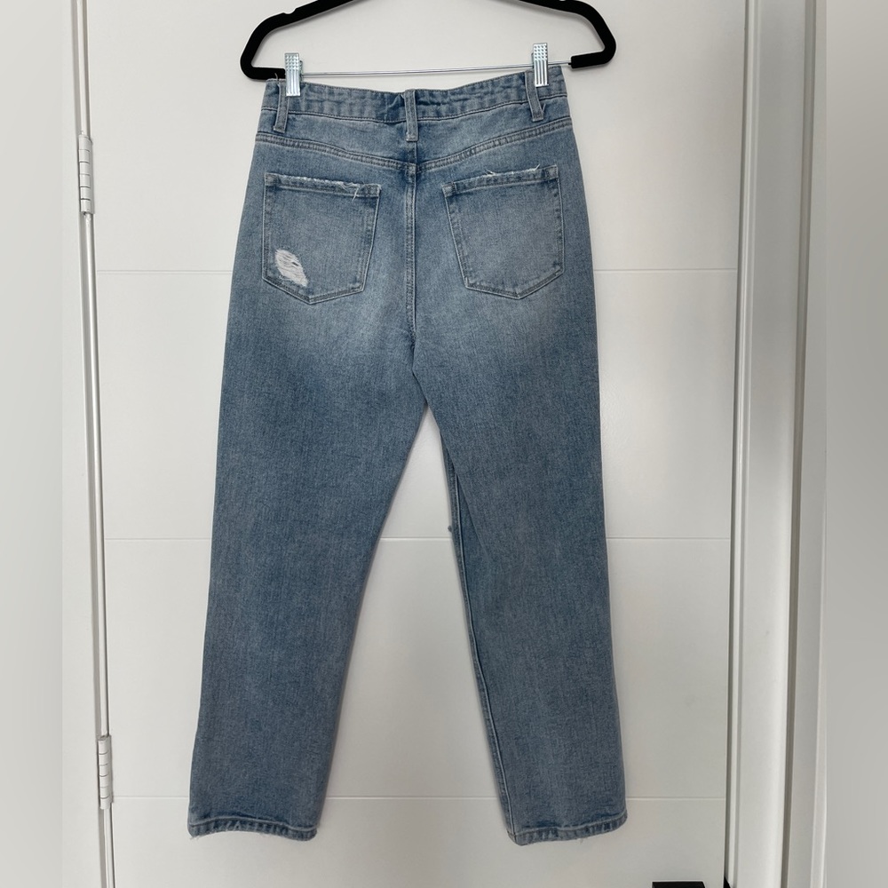 Vervet by Flying Monkey High Rise Button Fly Distressed Mom Jeans | Size 27 - Picture 12 of 15